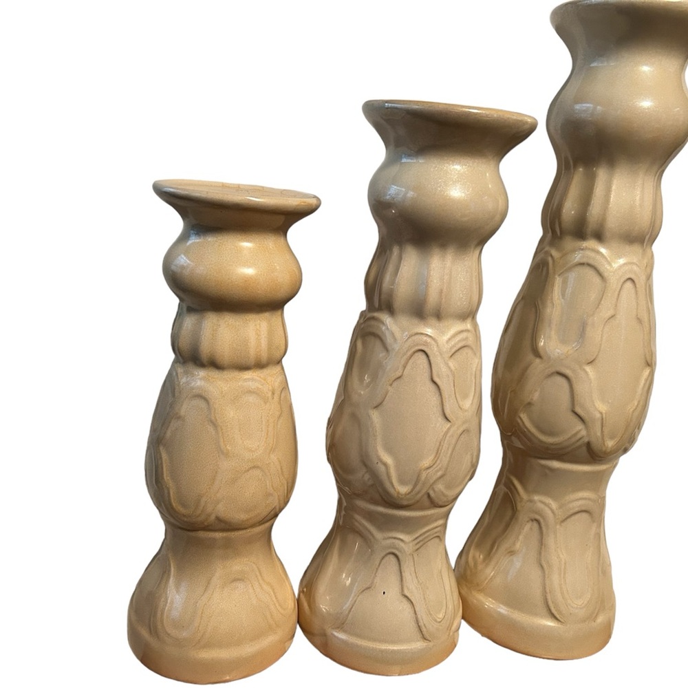 Vintage Pre Loved Cream Pearlescent Marbled Pillar Candle Holders. Set of 3.